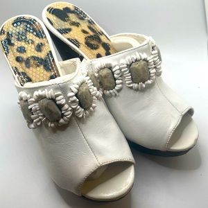 Vintage platform peep toe white with stone detailing size 71/2